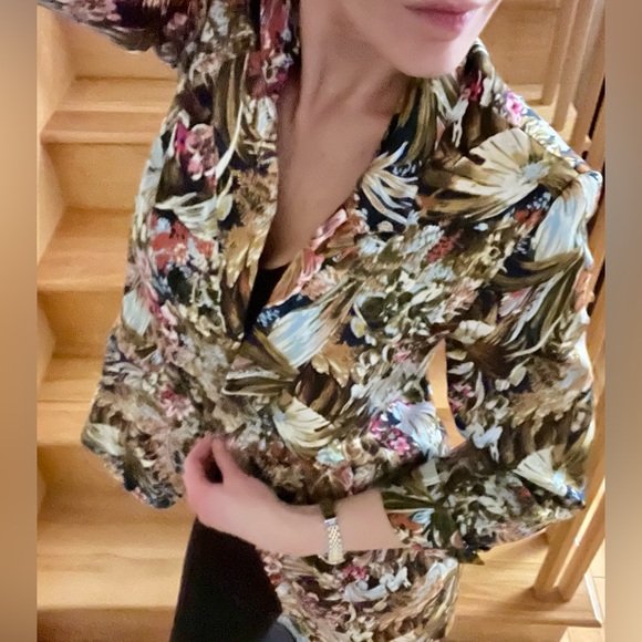 Zara 3/4 sleeved floral blazer - Picture 14 of 14